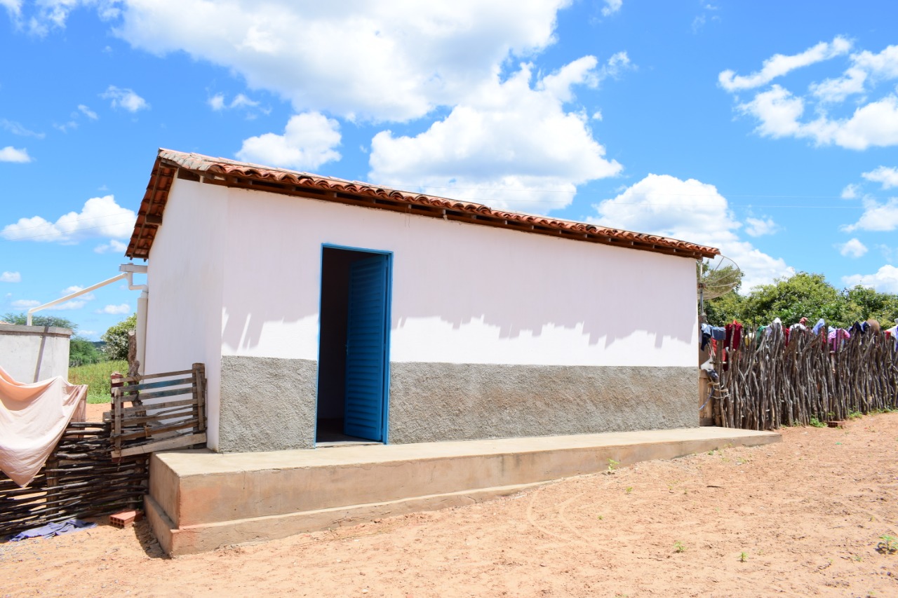 Melhorias Habitacionais e Sanitárias são entregues na Localidade Junco